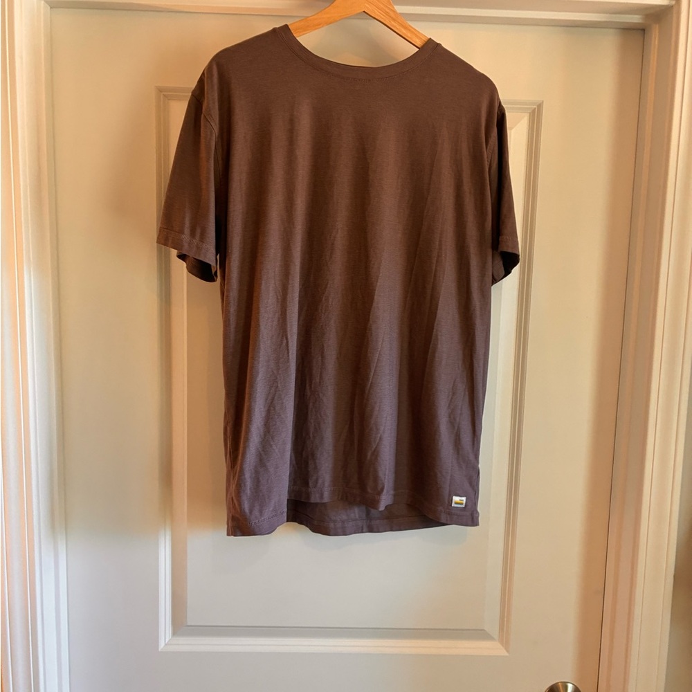 Vuori Men's Chocolate Brown Short Sleeve Tee